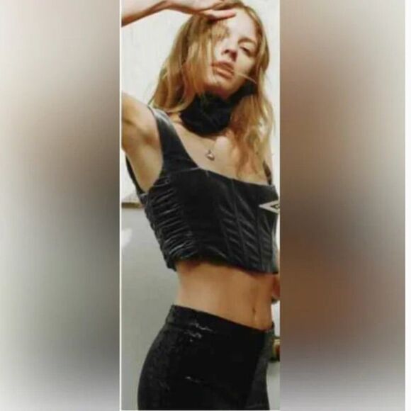 House of Harlow Black Velvet Rushed Corset Crop Top Whimsigoth Grunge Size L NEW - Picture 1 of 9